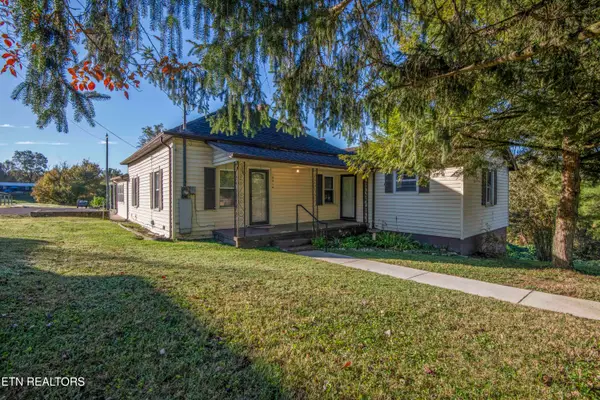 9316 Tipple Lane, Mascot, TN 37806