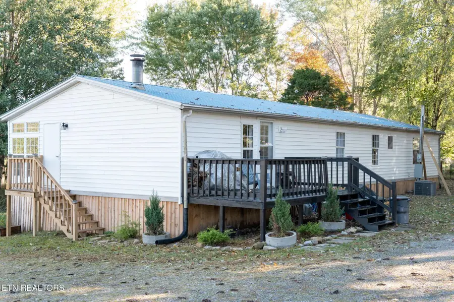 419 Tulip Ave, Jamestown, TN 38556 - #3