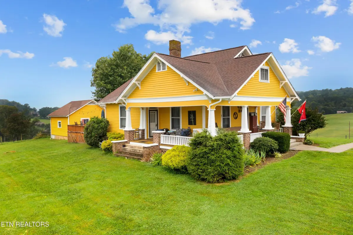 1014 Hillview Drive, Dandridge, TN 37725 - #1