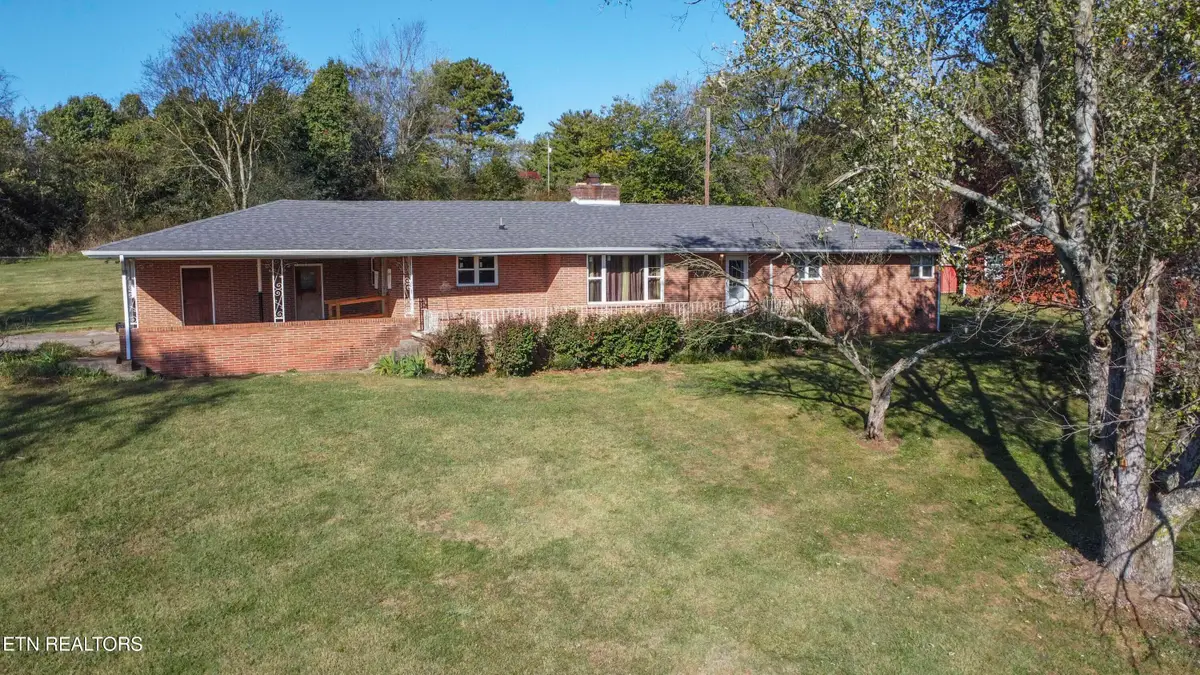 639 Mccrary St, Philadelphia, TN 37846 - #1