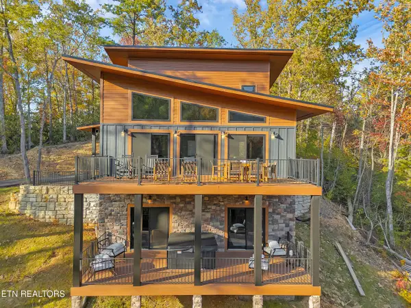 2671 Switchback Way, Cosby, TN 37722