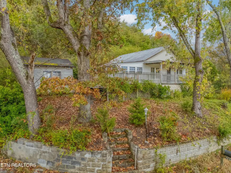 2519 Maples Branch Rd, Sevierville, TN 37876 - #2