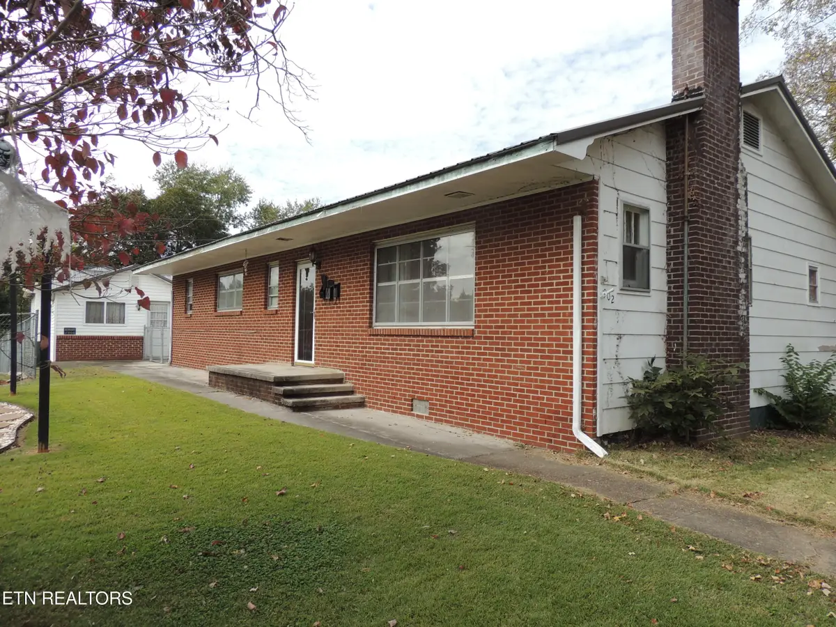 902 N C St, Lenoir City, TN 37771 - #1