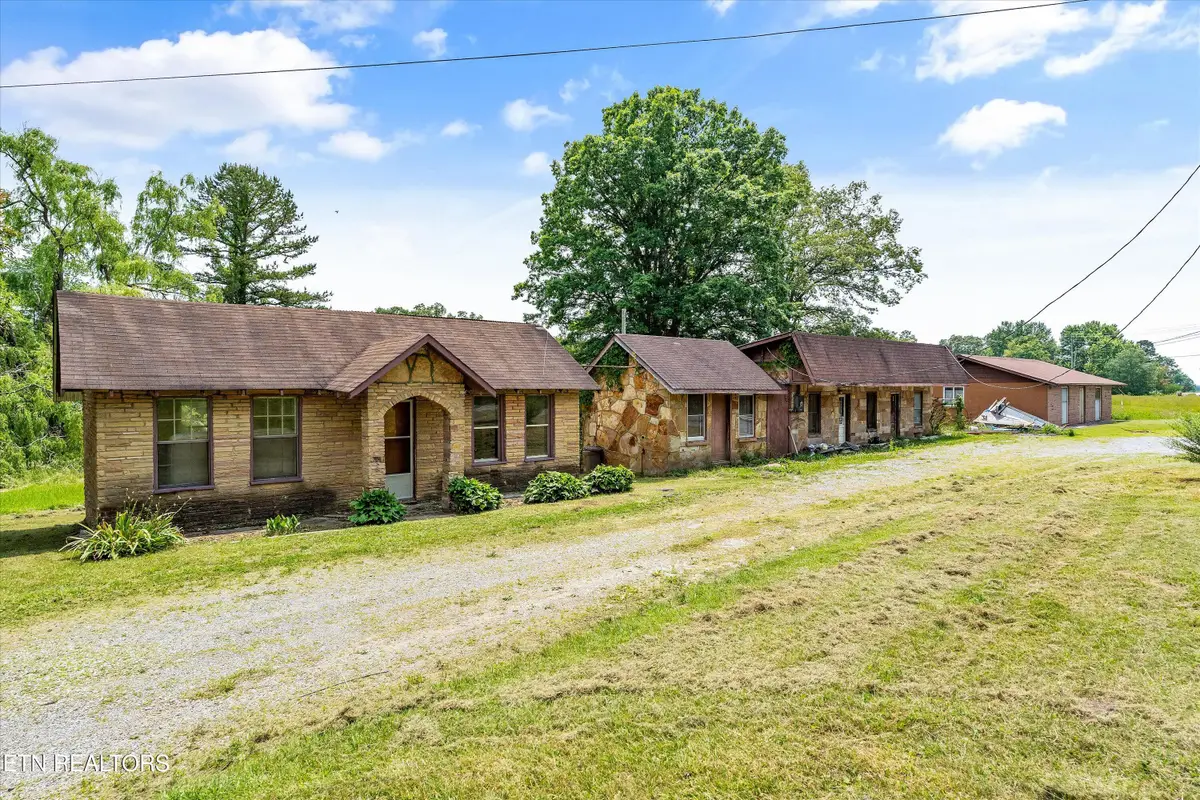 9476 Morgan County Hwy, Sunbright, TN 37872 - #1