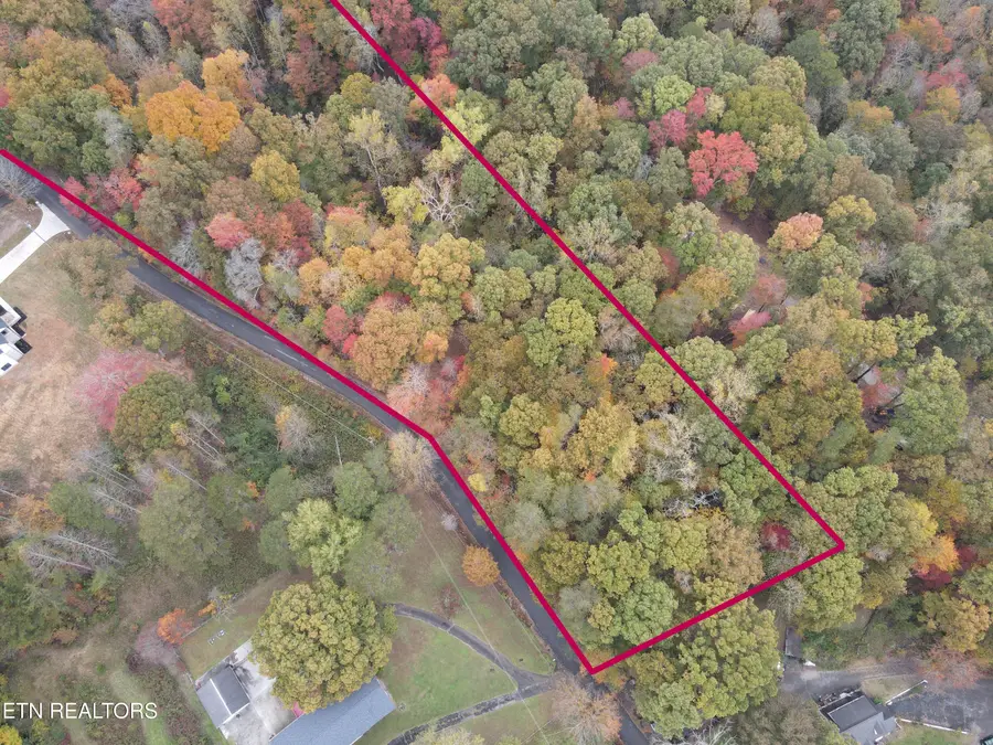 118 Pleasant View Loop Rd, Clinton, TN 37716 - #3