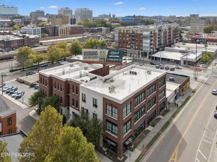 353 Ogden St #203, Knoxville, TN 37917 - #3