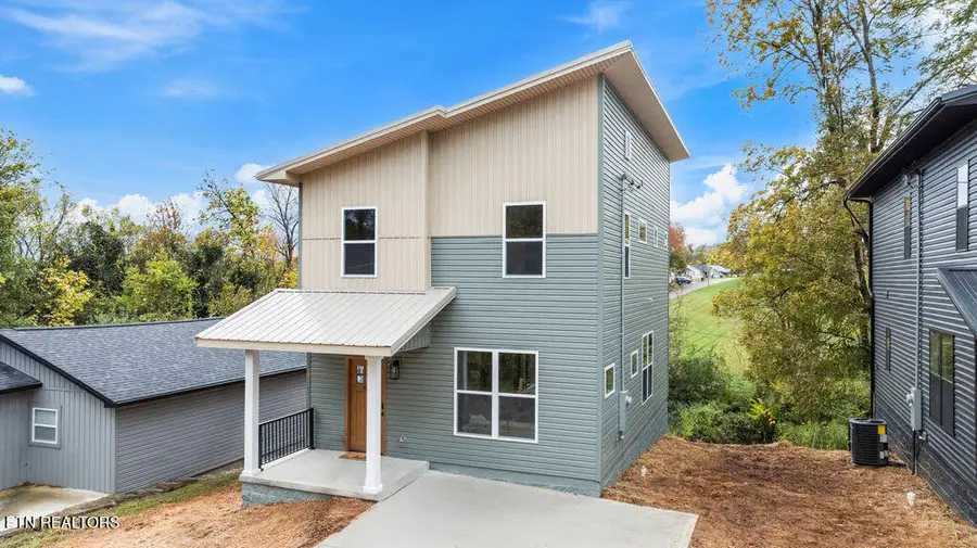 915 Turner St, Knoxville, TN 37917 - #2