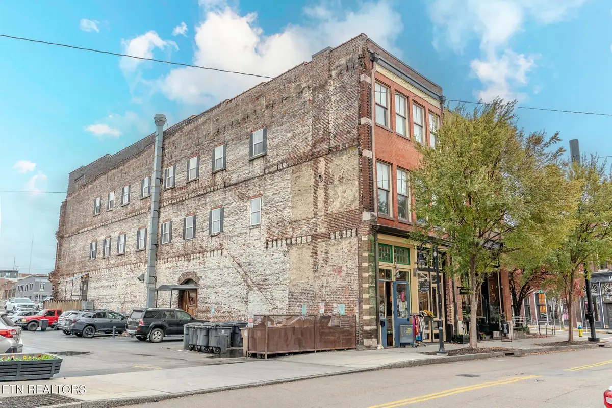 105 W Jackson Ave #2, Knoxville, TN 37902 - #1