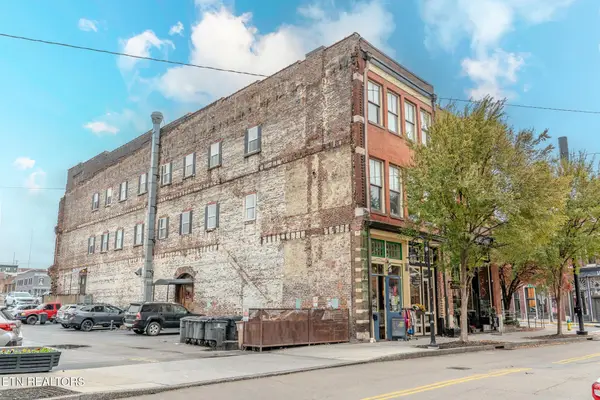 105 W Jackson Ave #2, Knoxville, TN 37902