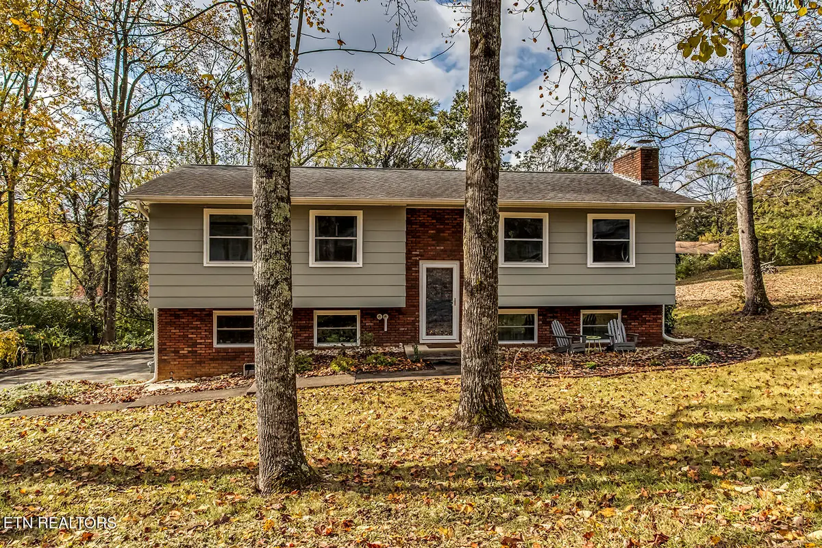 1517 Arrow Wood Rd, Knoxville, TN 37919 - #1