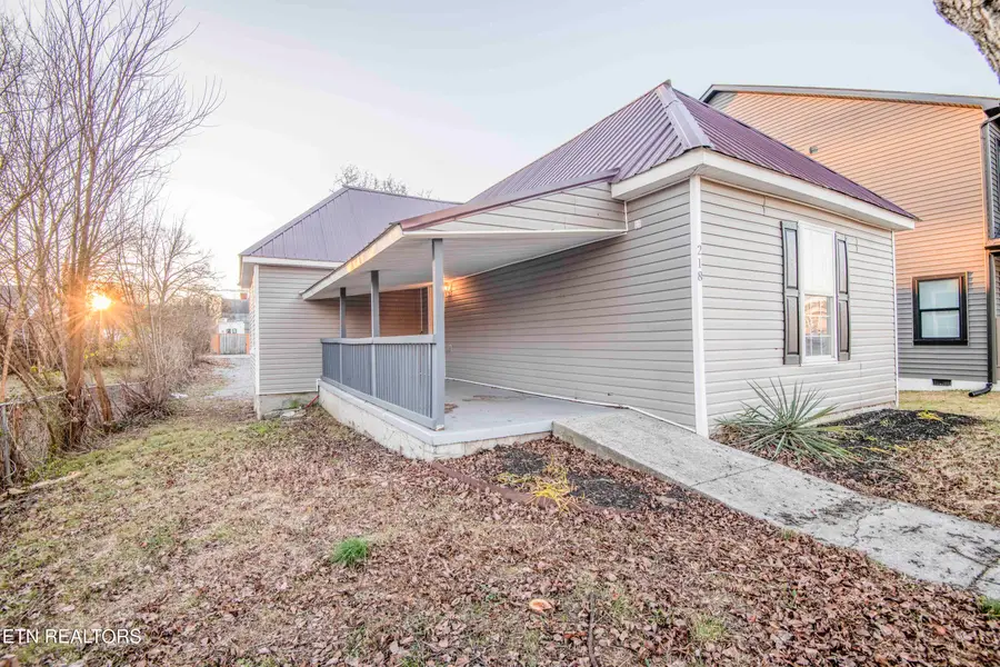218 E Morelia Ave, Knoxville, TN 37917 - #2