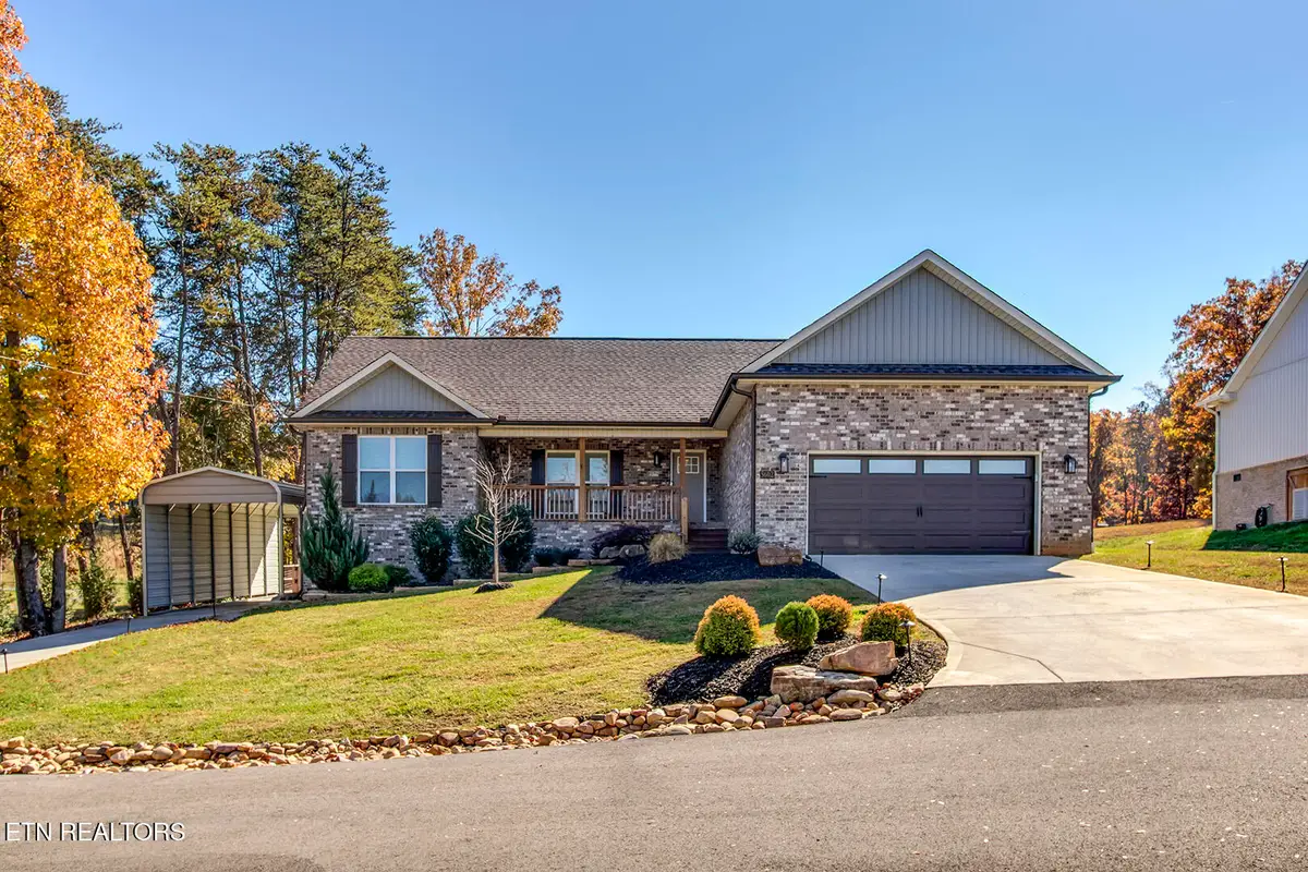 5602 Old Niles Ferry Pike, Greenback, TN 37742 - #1