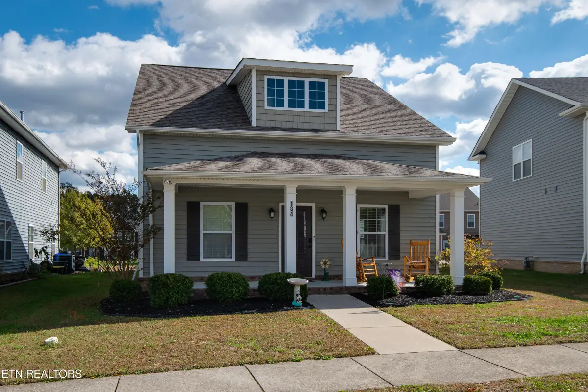 134 E Elderberry St, Oak Ridge, TN 37830 - #1