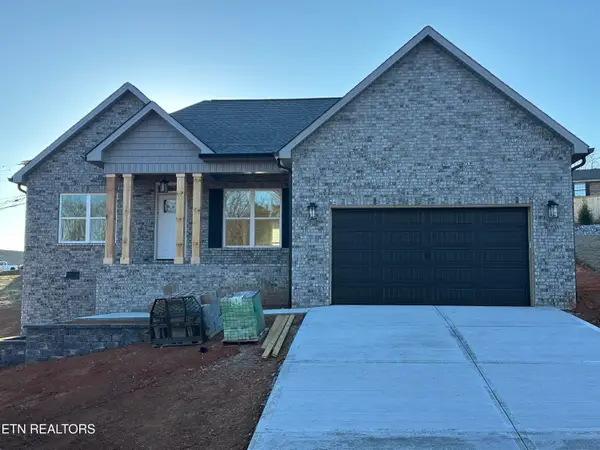 515 Carrington Blvd, Lenoir City, TN 37771