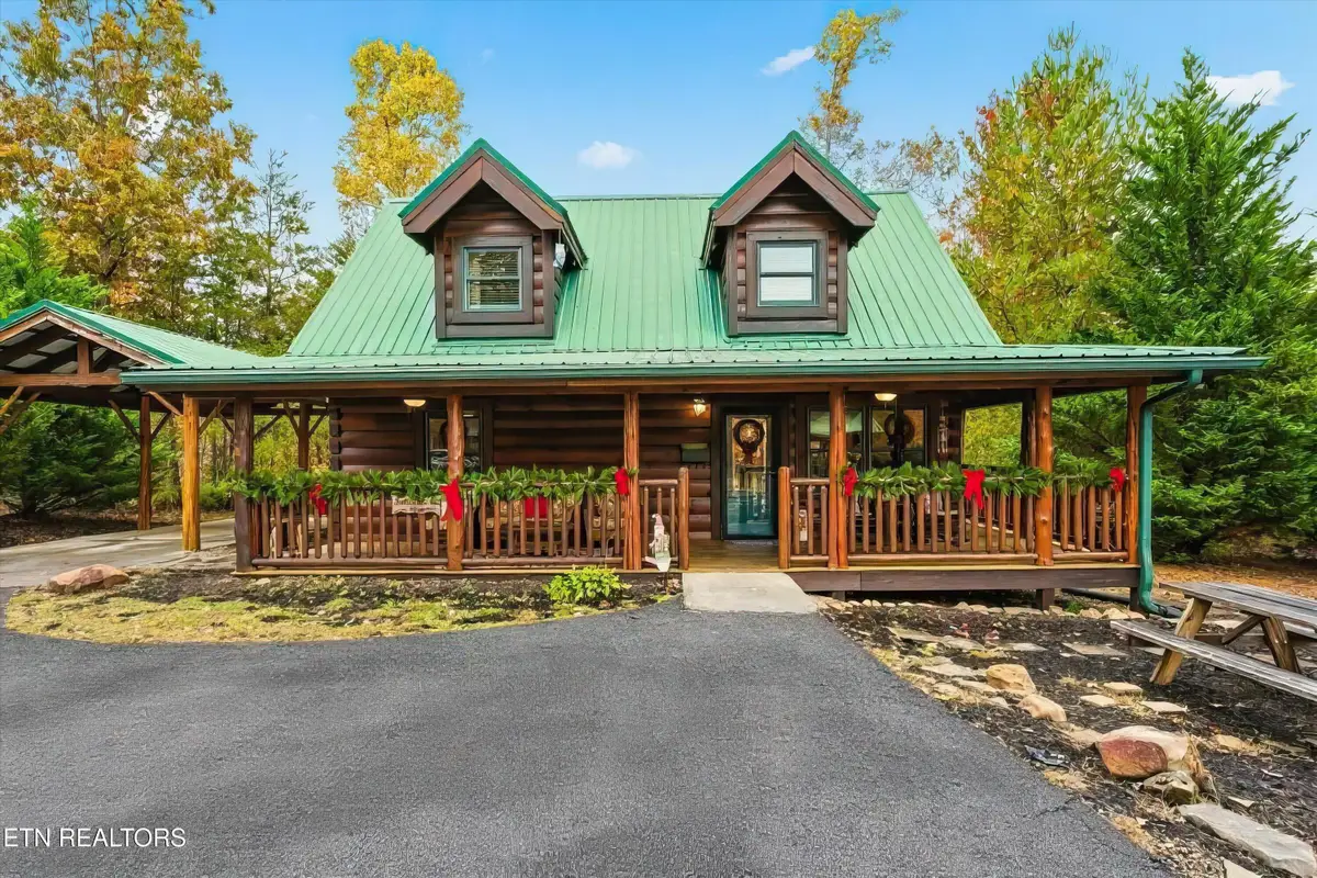 2752 Murray Ridge Rd, Sevierville, TN 37862 - #1