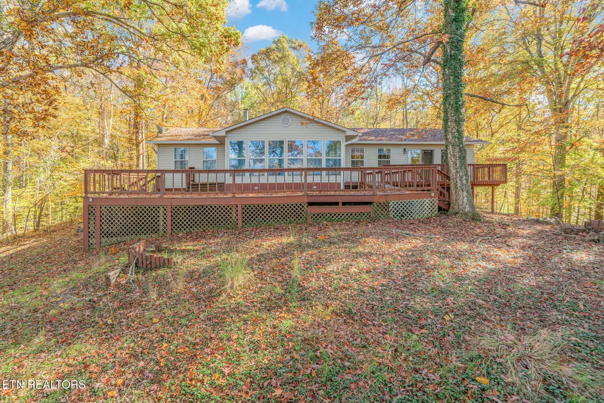 367 Emory River Rd, Harriman, TN 37748 - #1