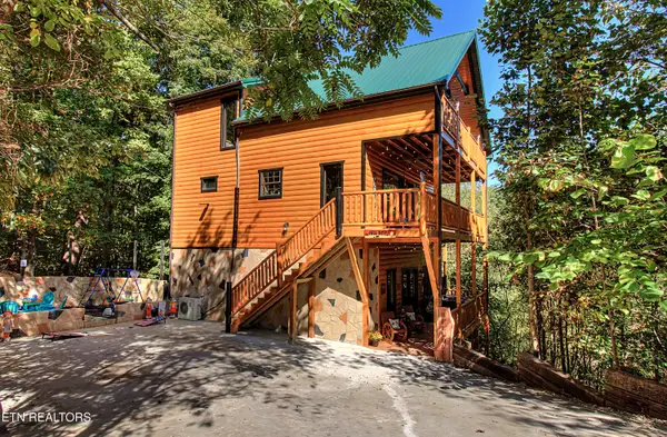 2184 Spence Mountain Loop, Sevierville, TN 37876