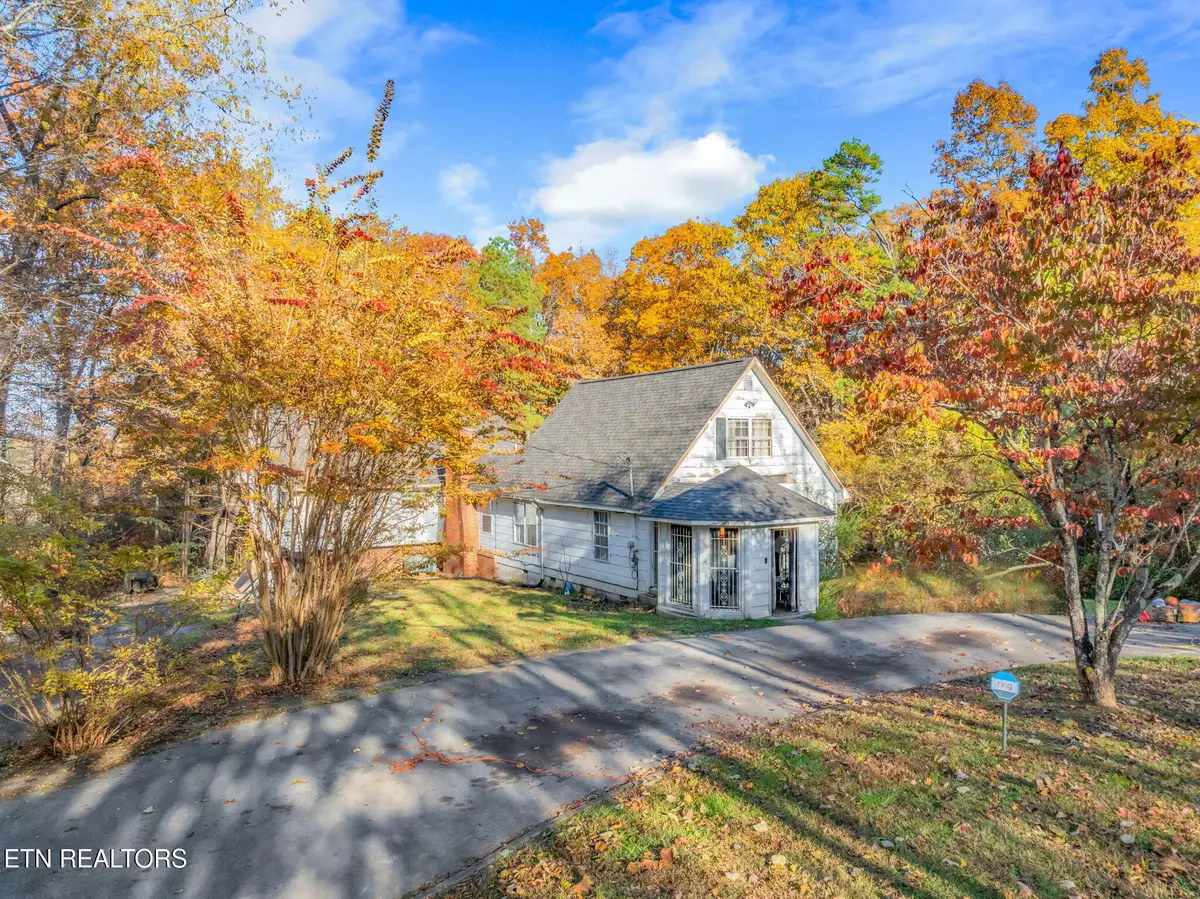 3607 Airport Rd, Rockwood, TN 37854 - #1