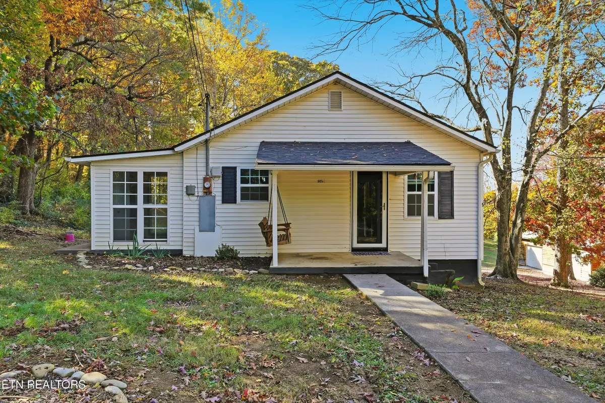 605 Wilson Rd, Maryville, TN 37801 - #1
