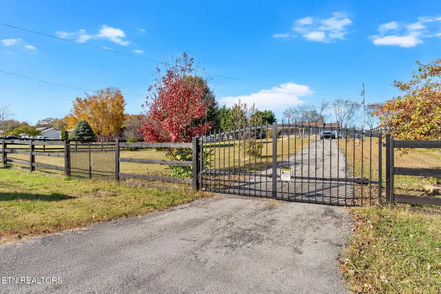 673 Ross Drive, Dandridge, TN 37725 - #2