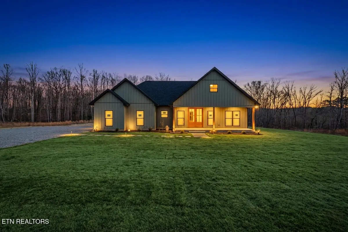 1458 Taylor Place Rd, Jamestown, TN 38556 - #1