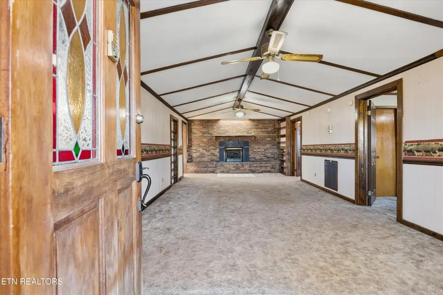 335 High Street, Jellico, TN 37762 - #3