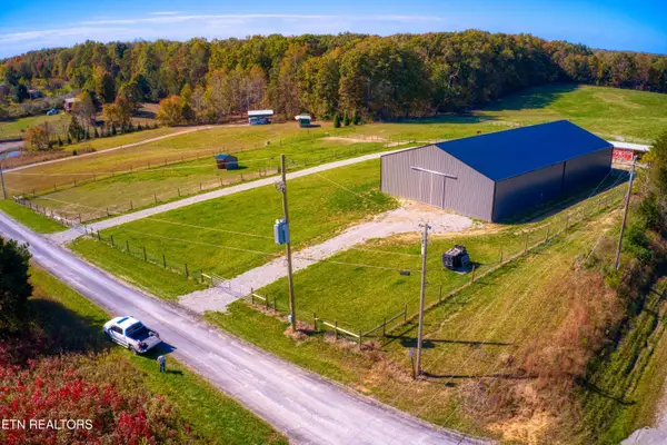 1008 Tanglewood Blvd, Jamestown, TN 38556