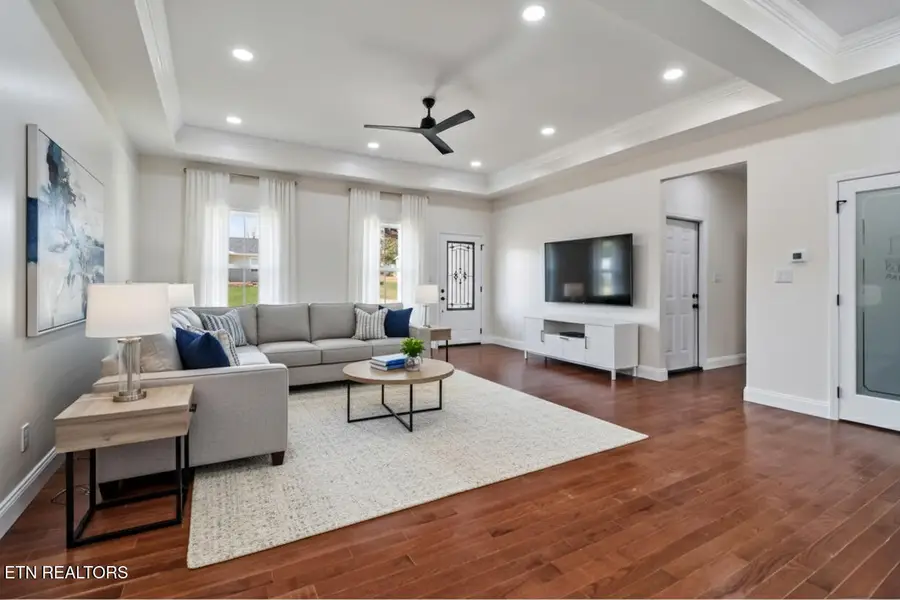 141 2nd St, Rockwood, TN 37854 - #3