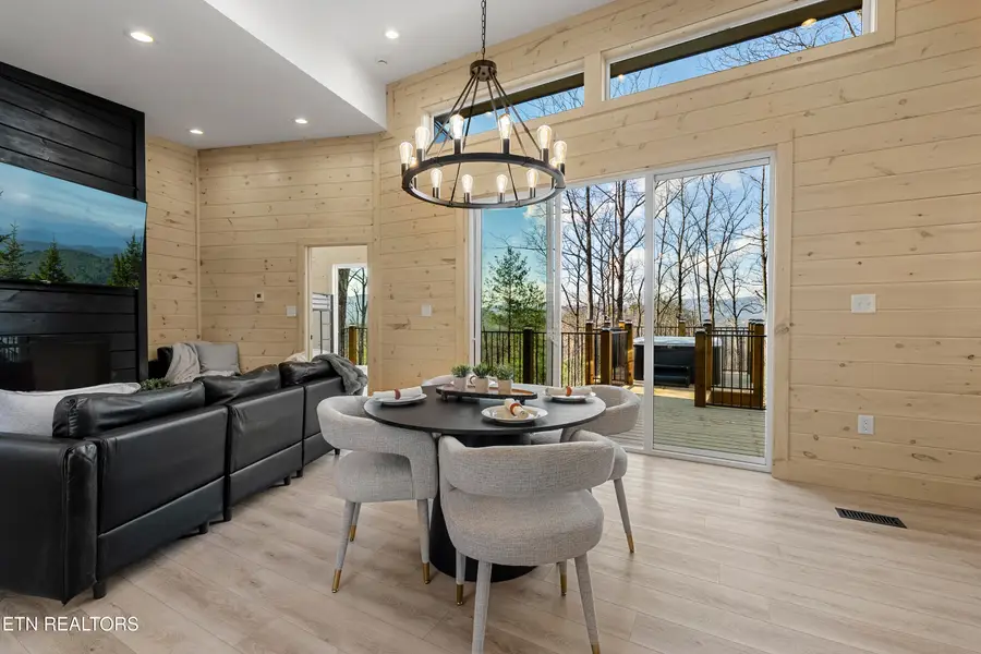 2305 Village Circle, Sevierville, TN 37876 - #3