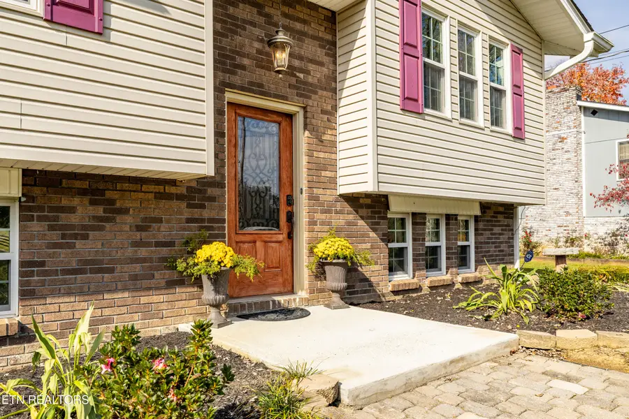 401 Cash Rd, Knoxville, TN 37924 - #2