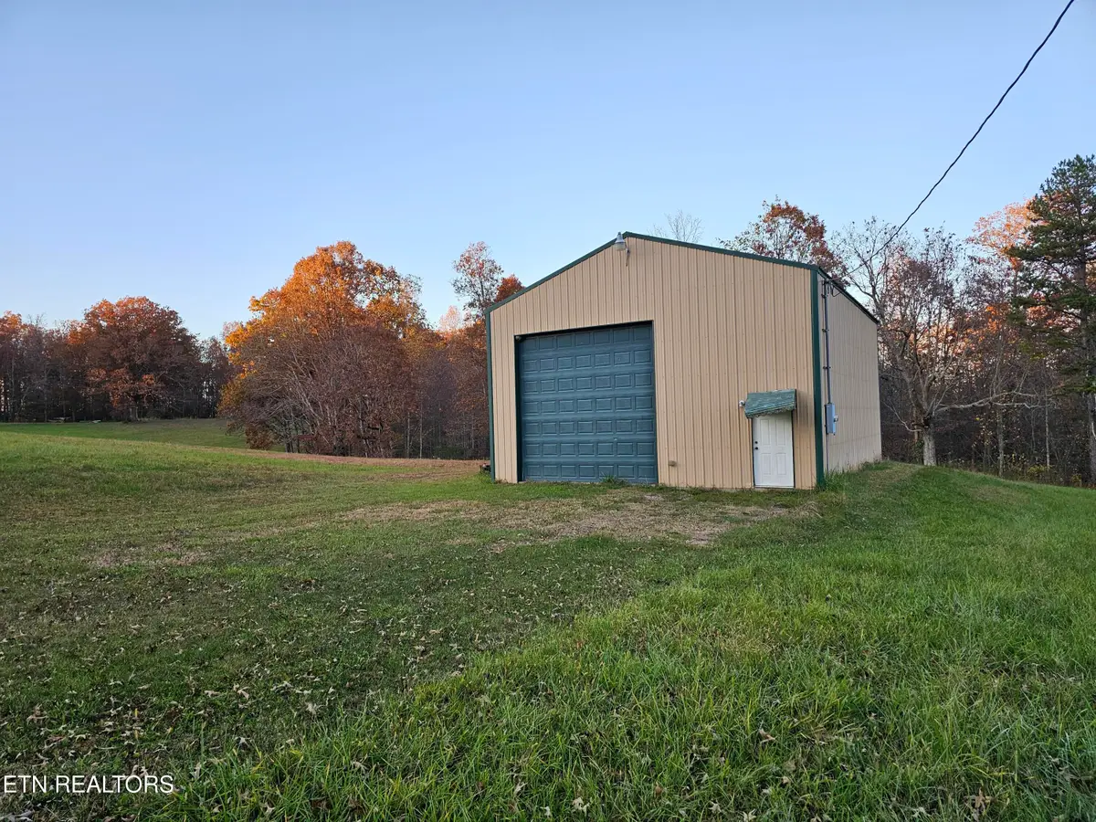 160 Tinch Rd, Sunbright, TN 37872 - #1