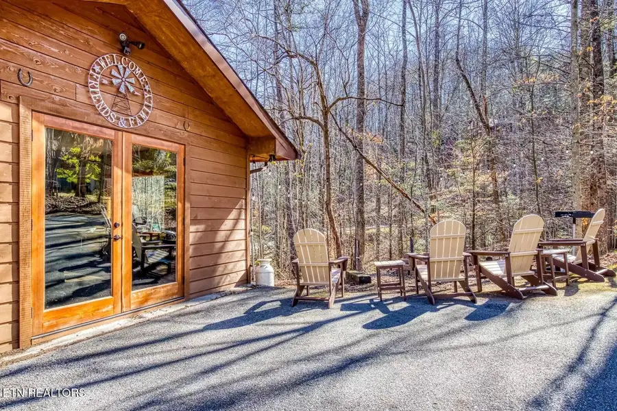 3965 Ole Smoky Way, Sevierville, TN 37862 - #3