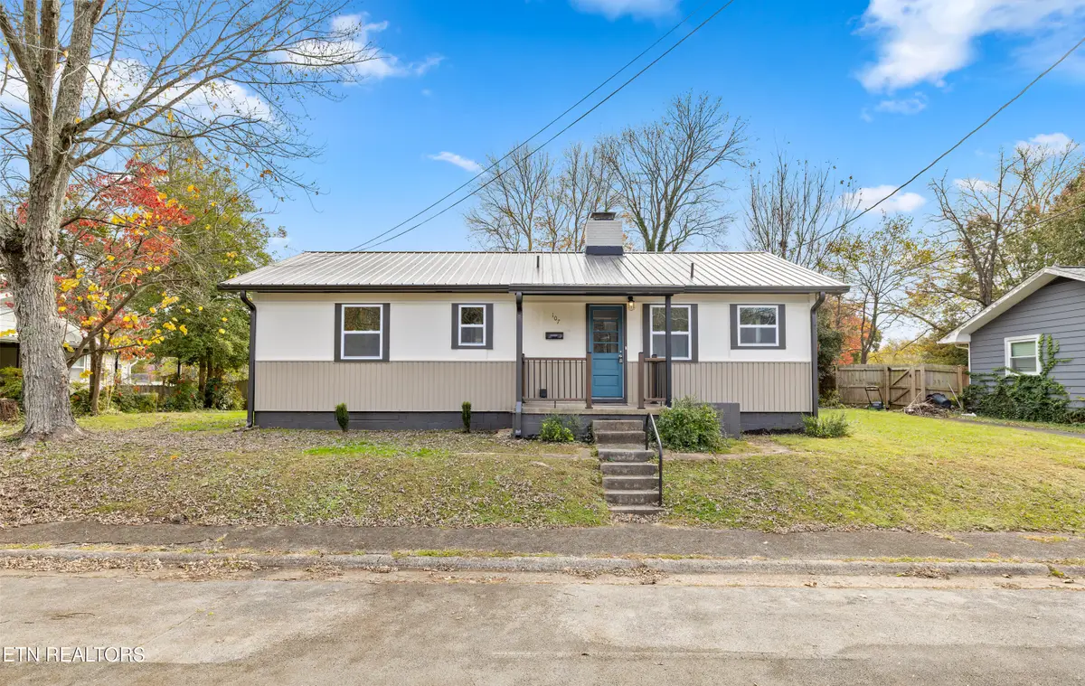 107 W Newcomb Rd, Oak Ridge, TN 37830 - #1
