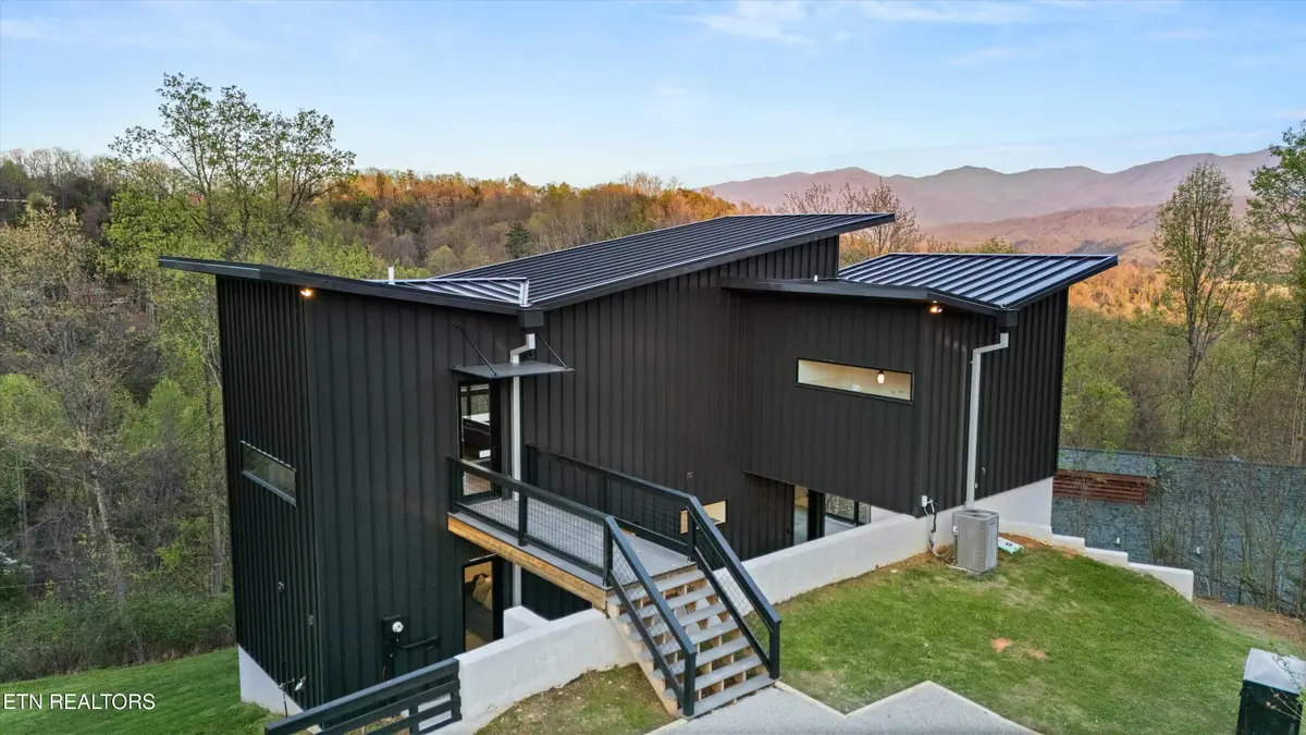 915 Smoky Court, Gatlinburg, TN 37738 - #1