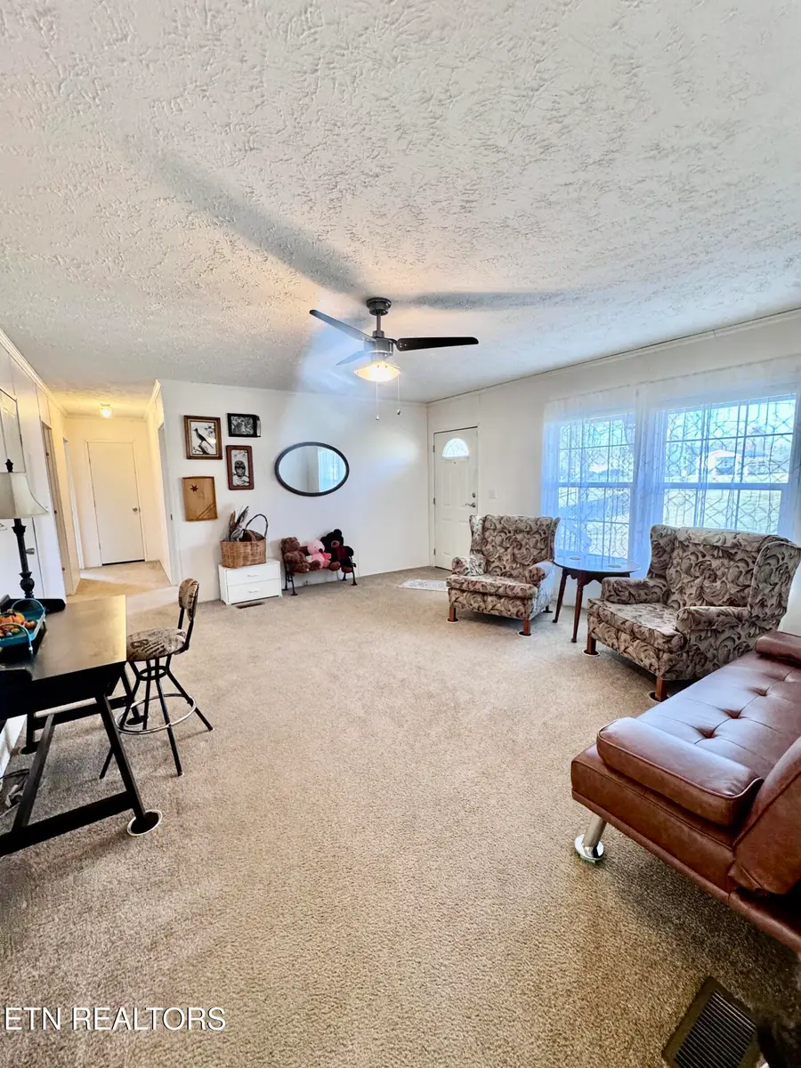 9202 Strawberry Plains Pike, Strawberry Plains, TN 37871 - #3