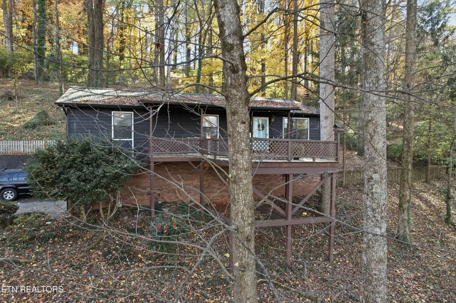 1429 Crestwood Drive, Louisville, TN 37777 - #2