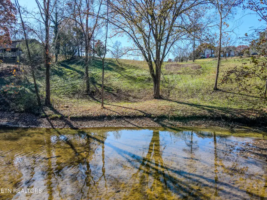 165 Rebel Rd, Harriman, TN 37748 - #2