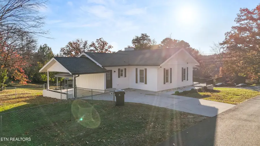 5936 Grove Drive, Knoxville, TN 37918 - #3