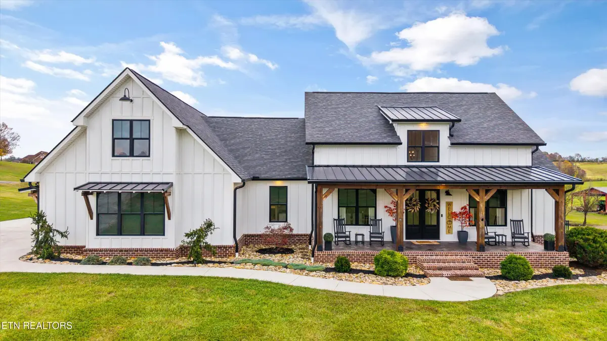 1419 Graves Rd, Strawberry Plains, TN 37871 - #1