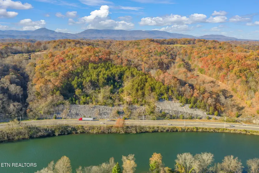 S Charles Seivers Blvd, Clinton, TN 37716 - #2