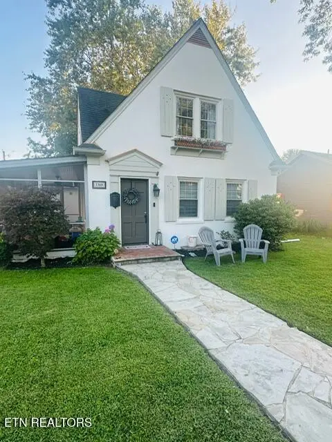 1369 Catawba St, Kingsport, TN 37660 - #1