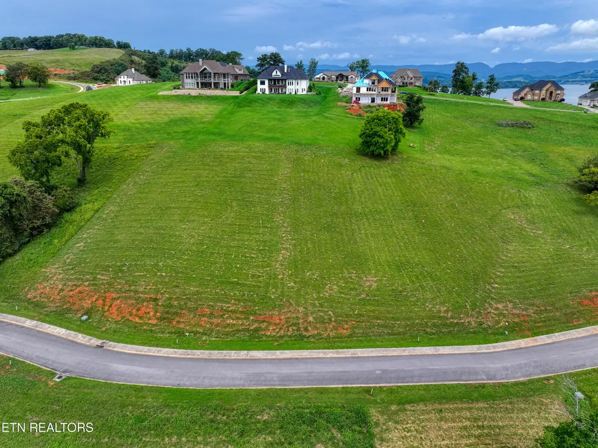 2447 Starboard Crest Rd, Morristown, TN 37814 - #1