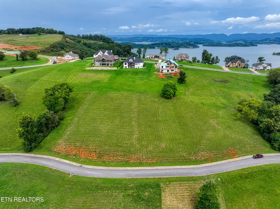 2447 Starboard Crest Rd, Morristown, TN 37814 - #3