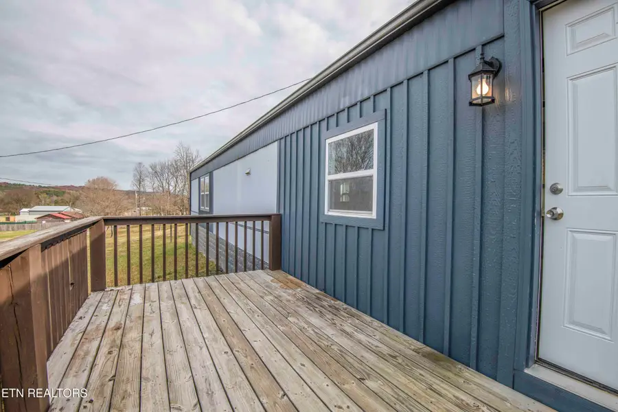 131 Valleyview Drive, Loudon, TN 37774 - #2