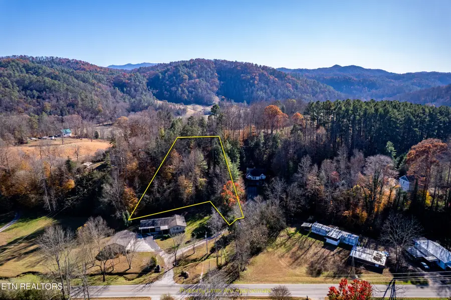 W Millers Cove Rd, Walland, TN 37886 - #2