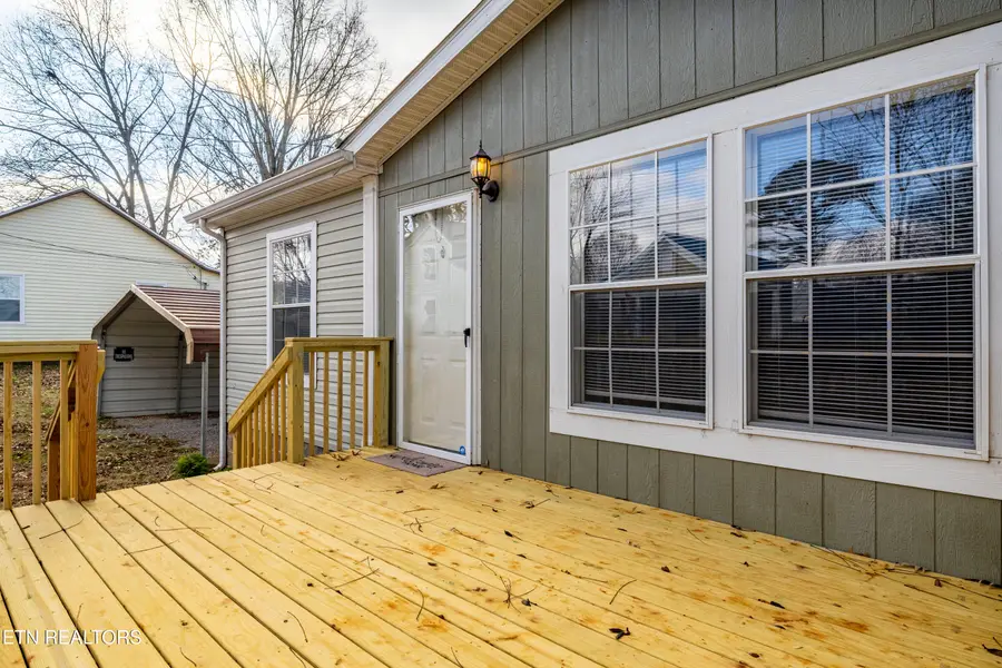 805 Park St, Sweetwater, TN 37874 - #3