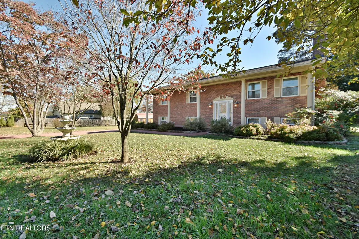 880 Darwin St, Alcoa, TN 37701 - #1