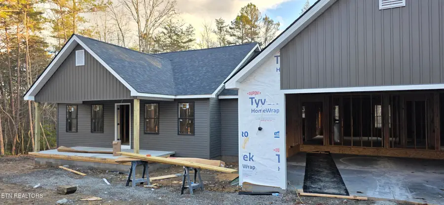 323 Cumberland Cove Rd, Monterey, TN 38574 - #2