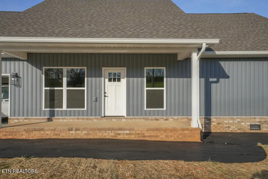 5211 N Wildwood Rd, Maryville, TN 37804 - #2