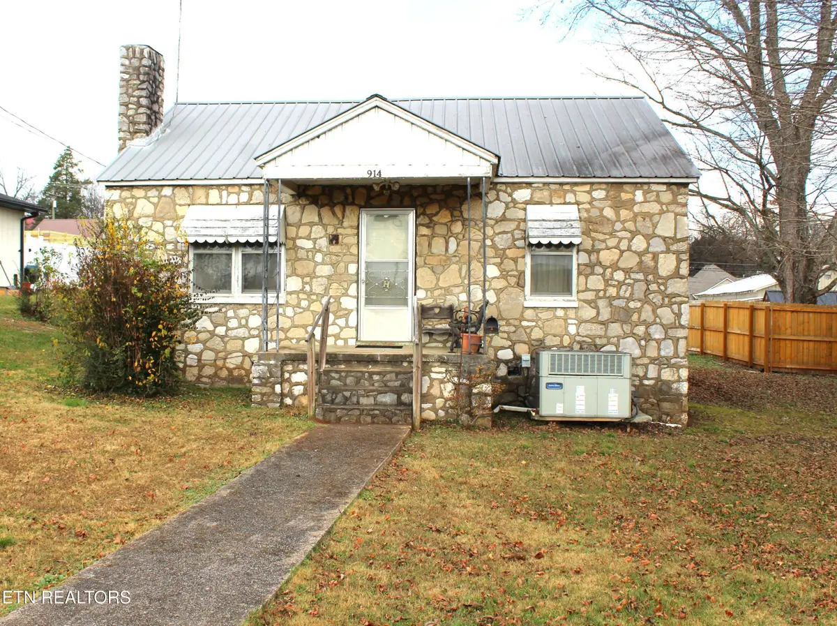 914 Cannon Ave, Sweetwater, TN 37874 - #1